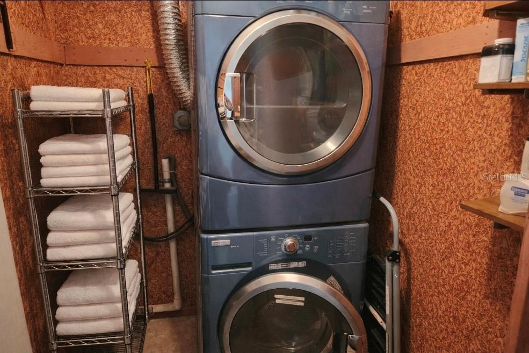 BEACH HARBOR CLUB - Residential