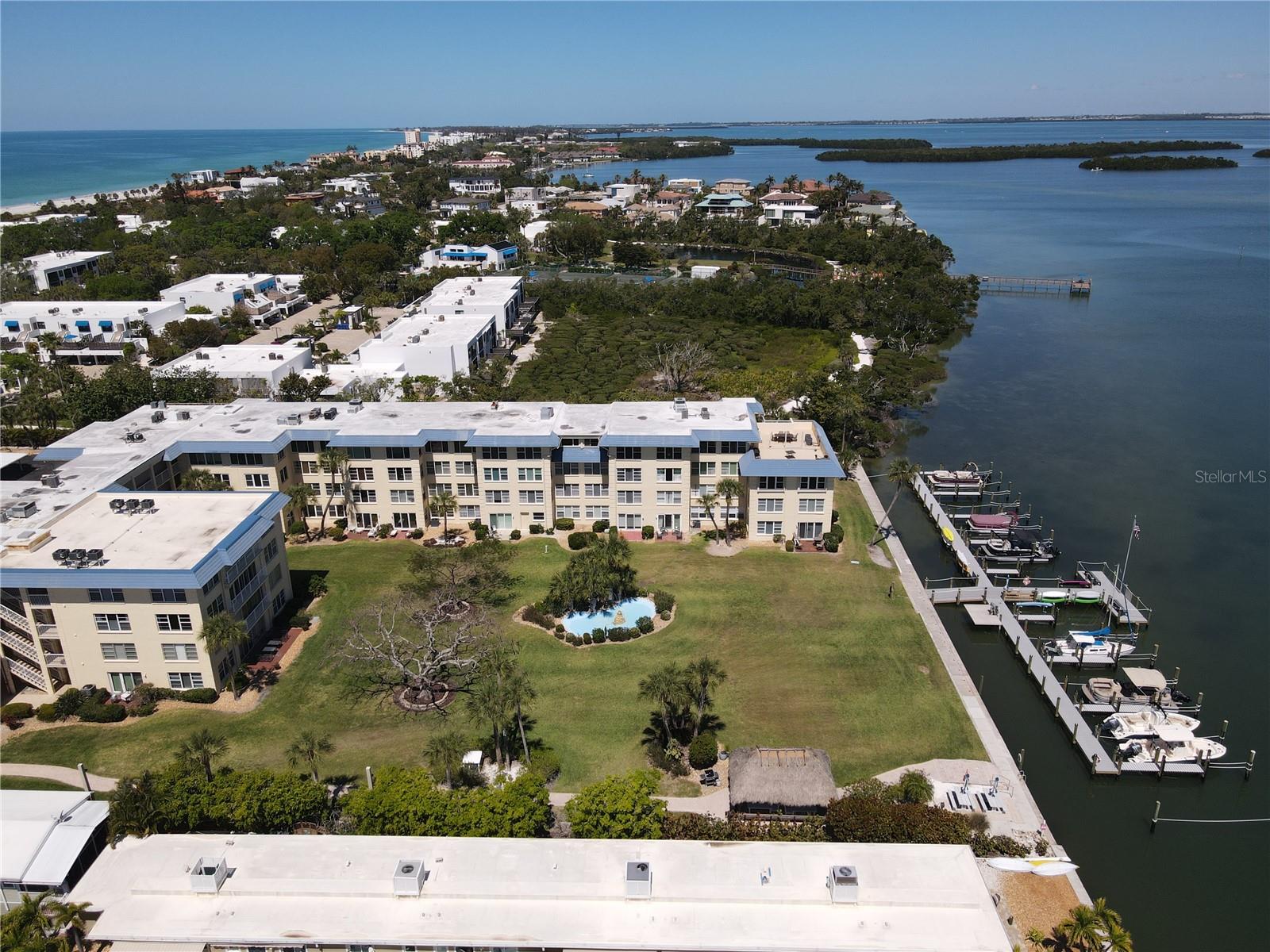 BEACH HARBOR CLUB - Residential