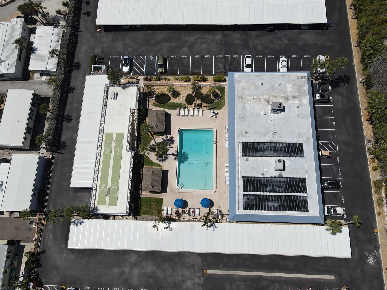 BEACH HARBOR CLUB - Residential