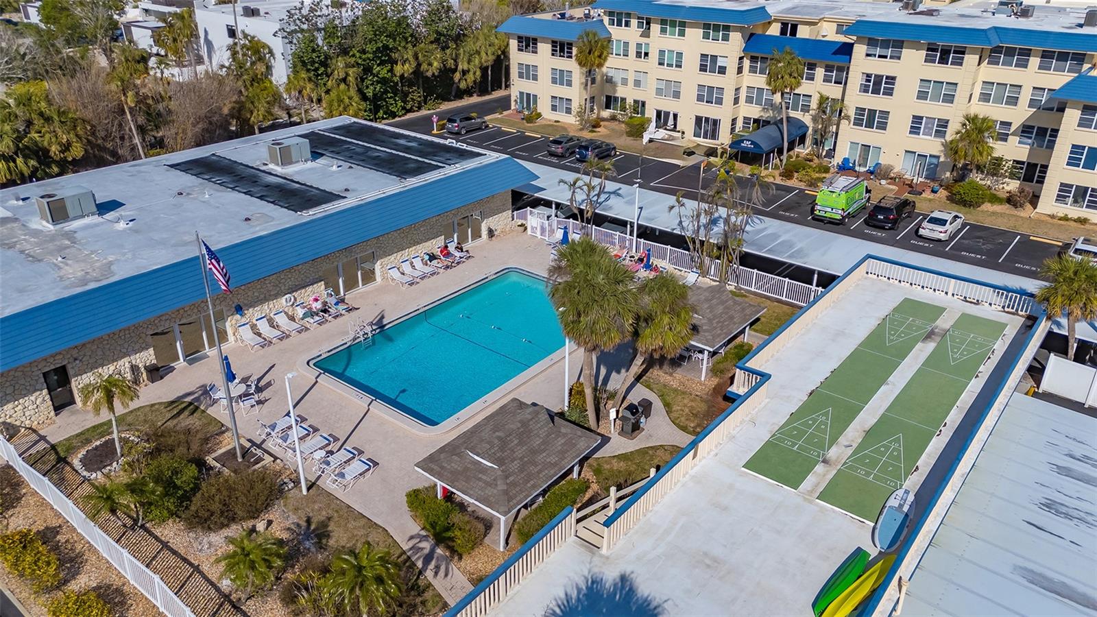 BEACH HARBOR CLUB - Residential