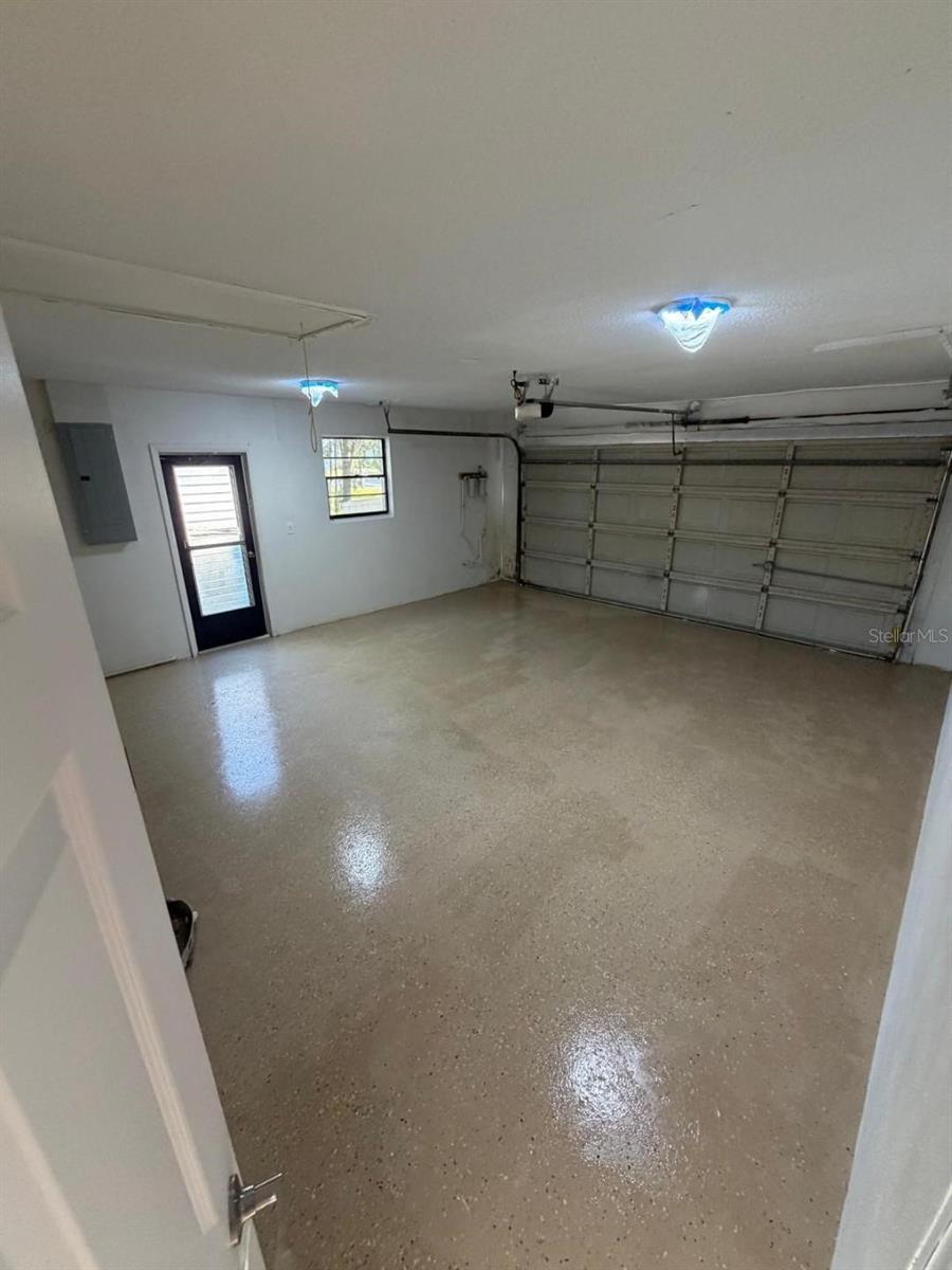 SPANISH OAKS - Residential Lease