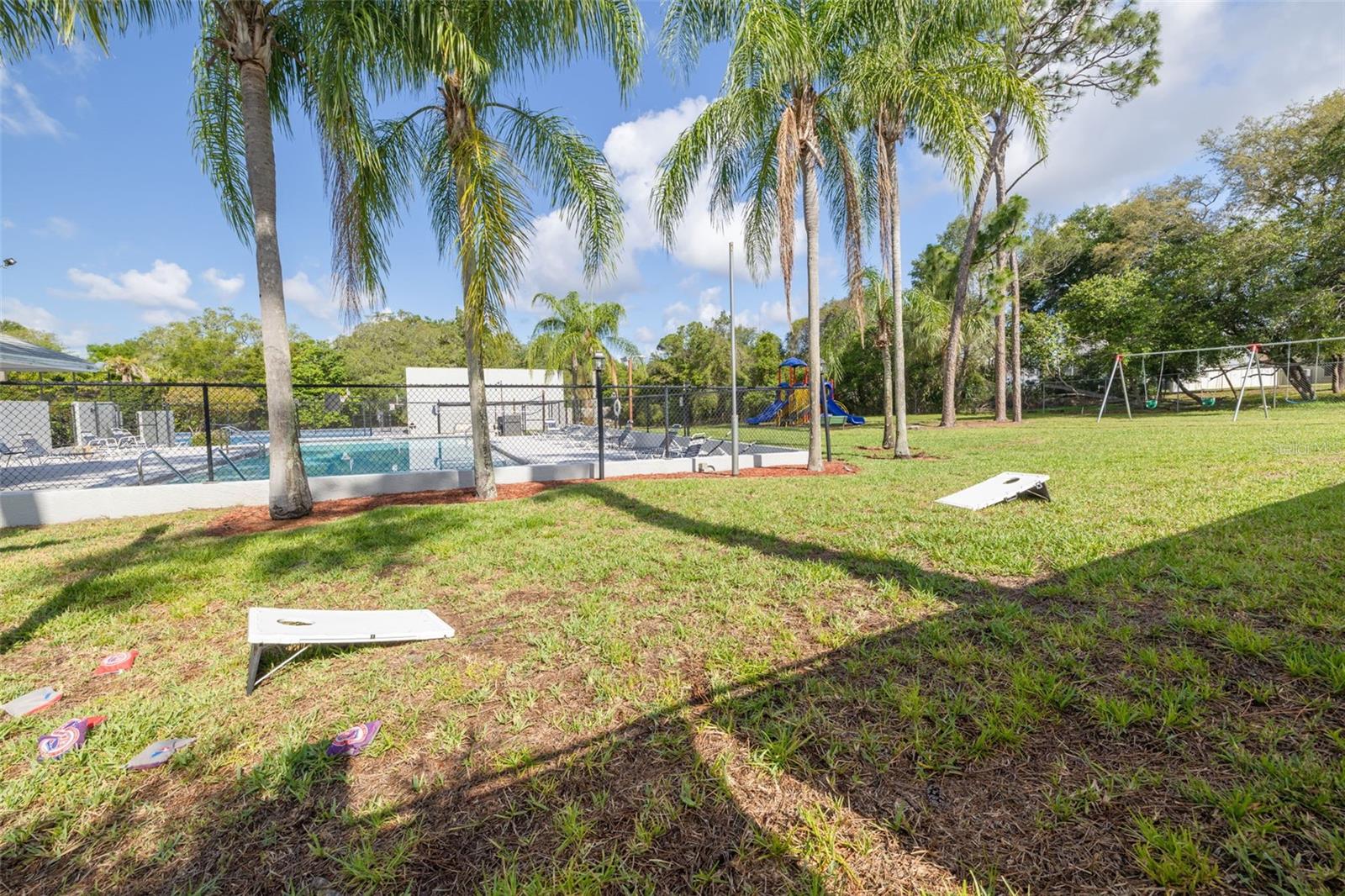 BECKETT BAY - Residential