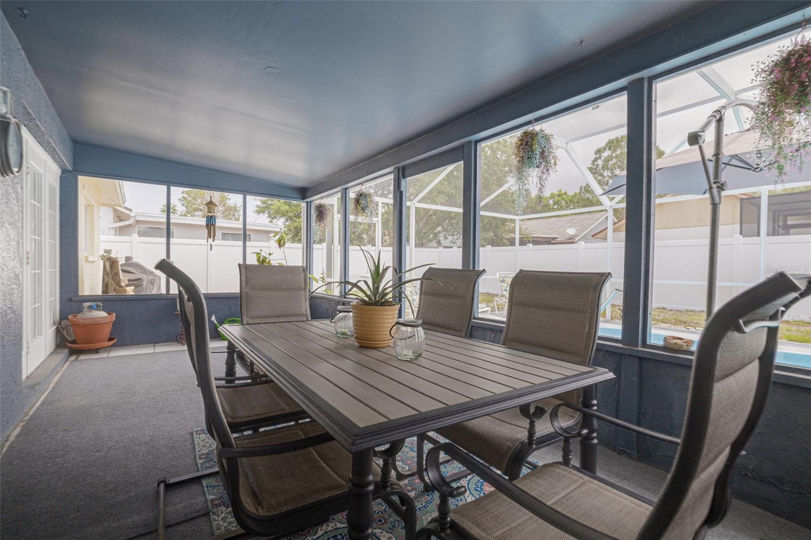 BECKETT BAY - Residential