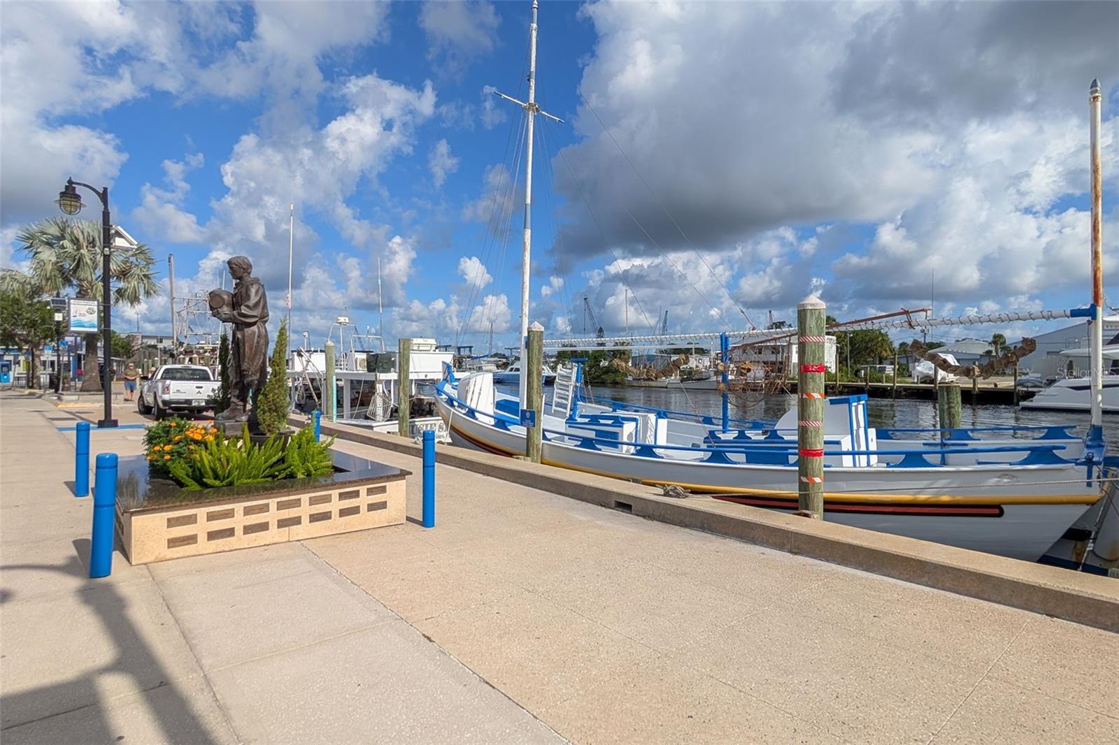 BECKETT BAY - Residential