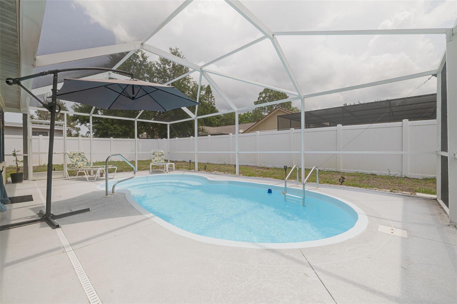BECKETT BAY - Residential