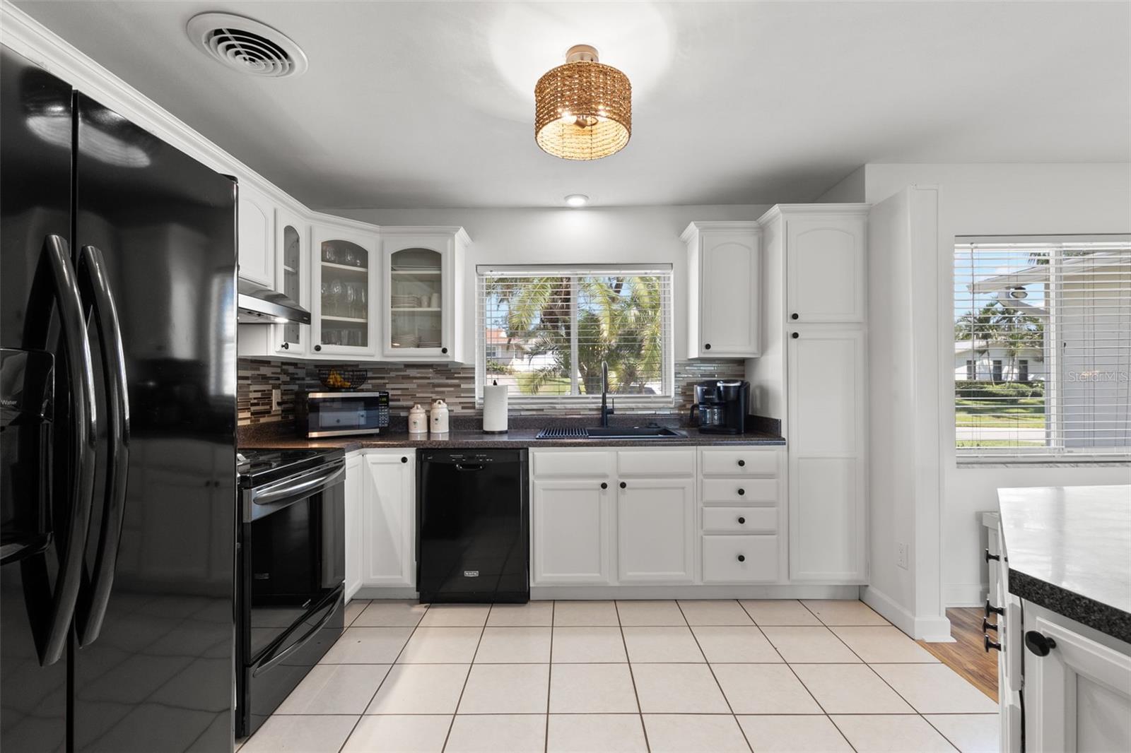 HARBOR HILLS - Residential Lease