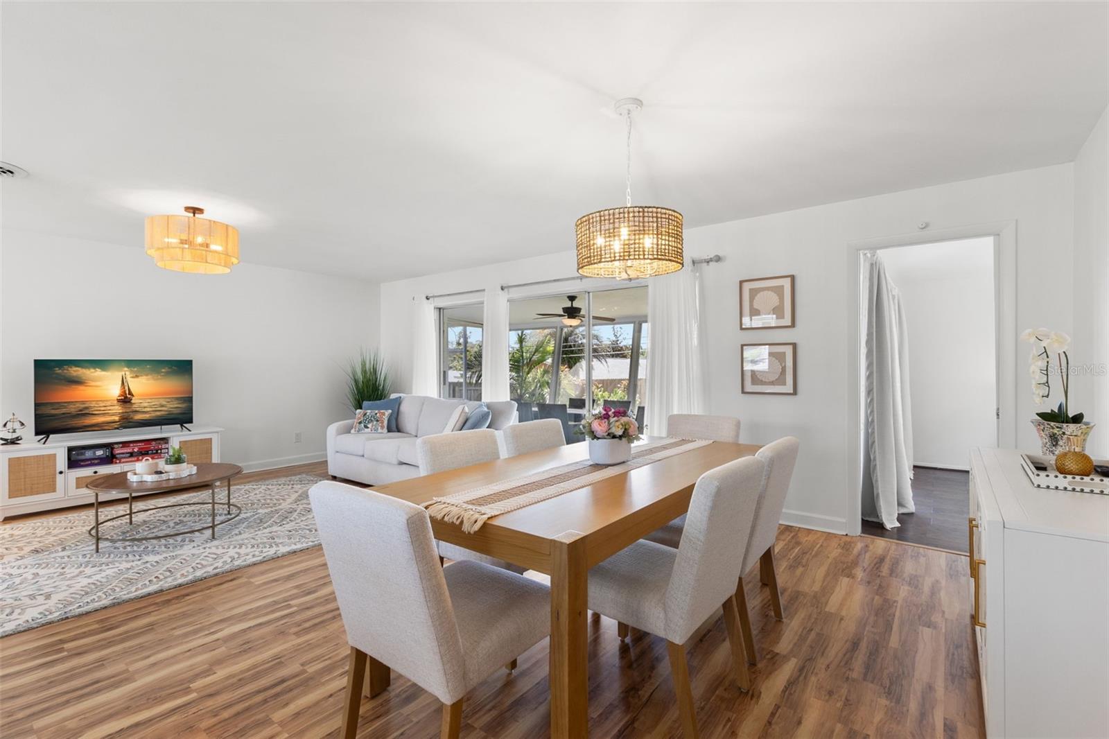 HARBOR HILLS - Residential Lease