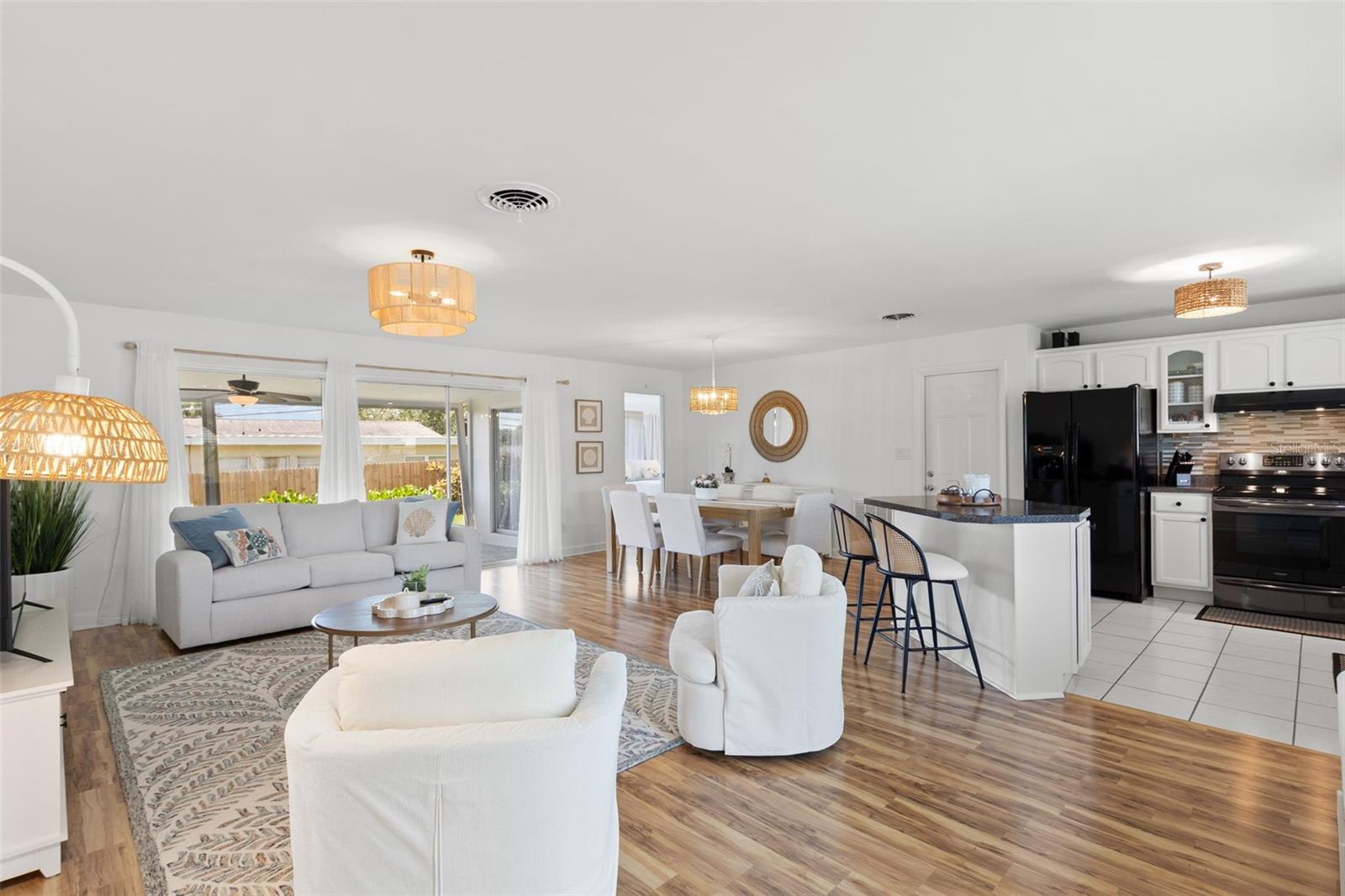 HARBOR HILLS - Residential Lease
