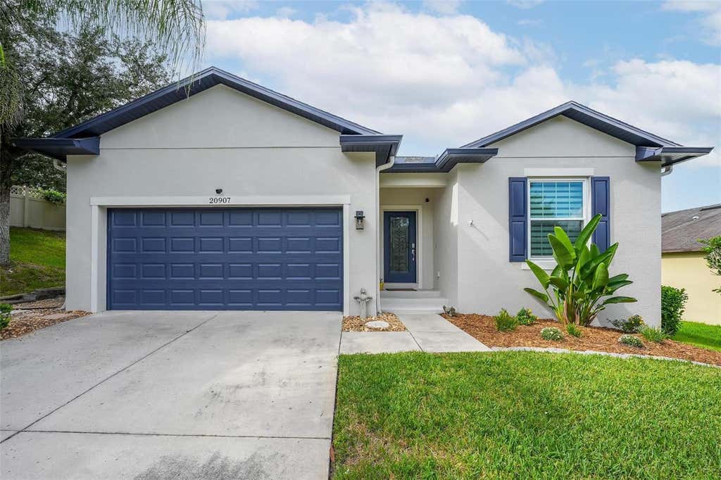Photo of 20907 Sullivan Ranch Boulevard, Mount Dora, FL 32757 (MLS # G5116929)