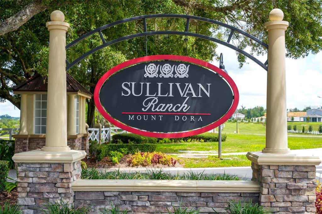 Photo of 20907 Sullivan Ranch Boulevard, Mount Dora, FL 32757 (MLS # G5116929)