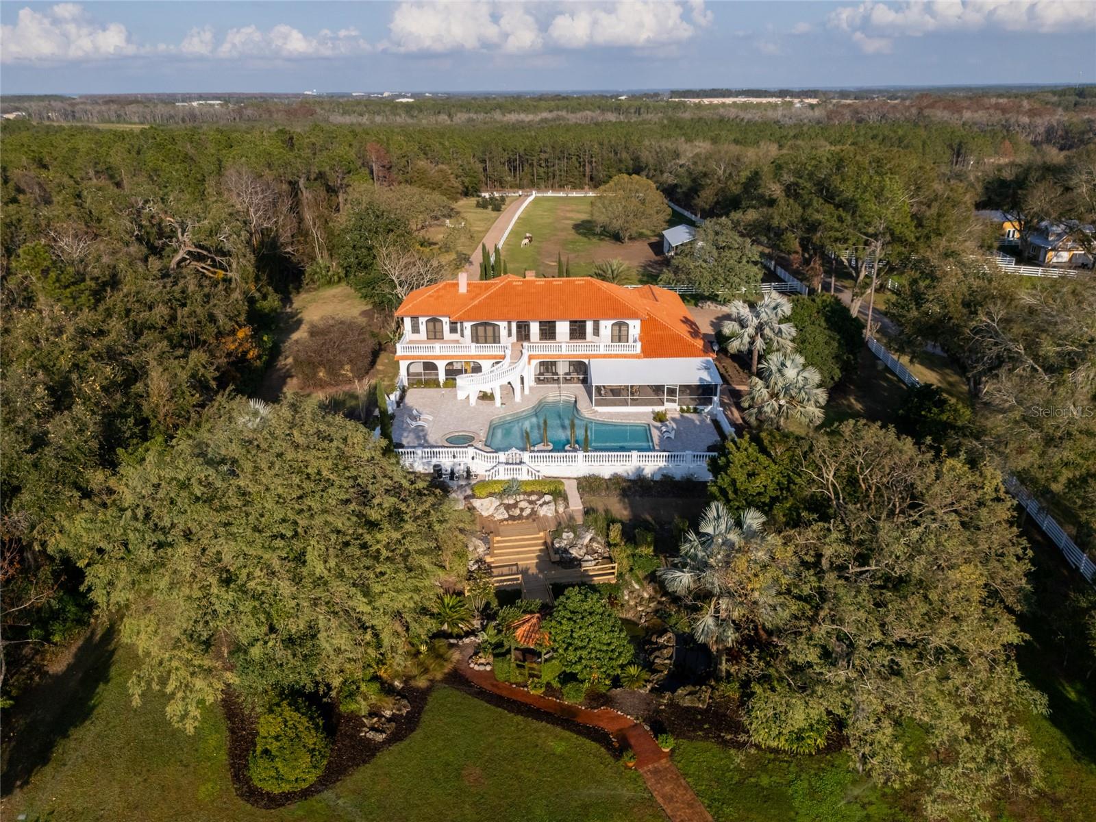 LAKE HARRIS HIGHLANDS SUB - Residential