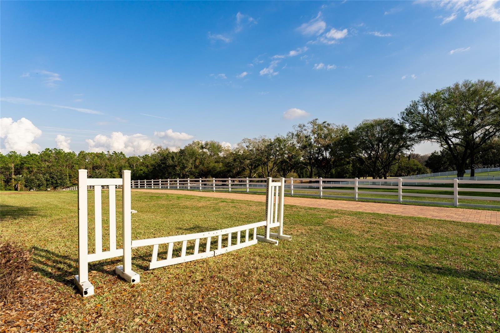 LAKE HARRIS HIGHLANDS SUB - Residential