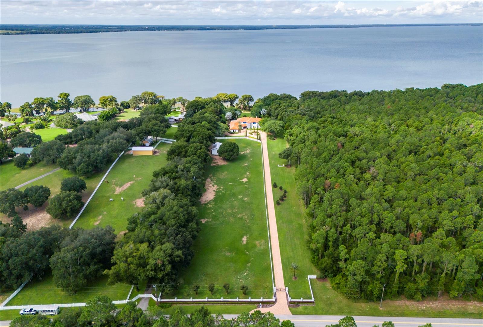 LAKE HARRIS HIGHLANDS SUB - Residential