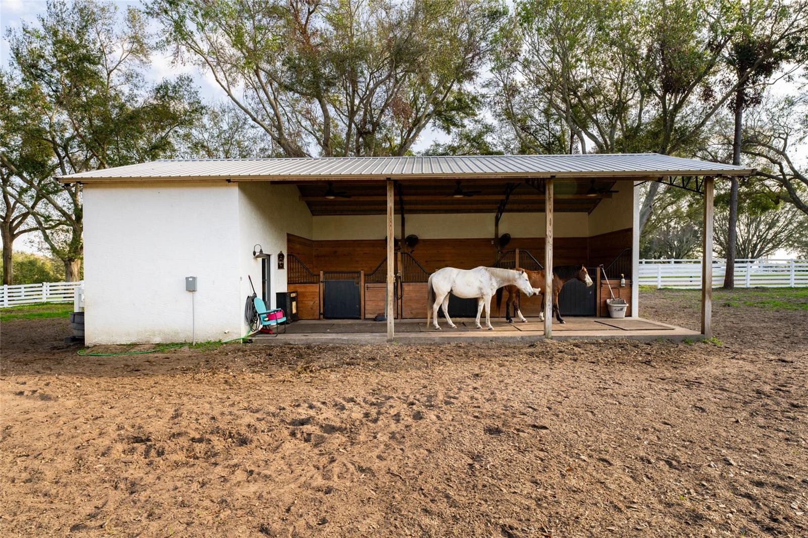 LAKE HARRIS HIGHLANDS SUB - Residential