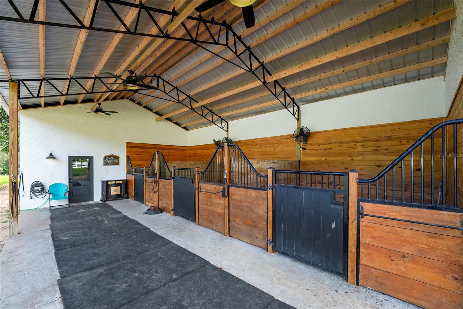 LAKE HARRIS HIGHLANDS SUB - Residential