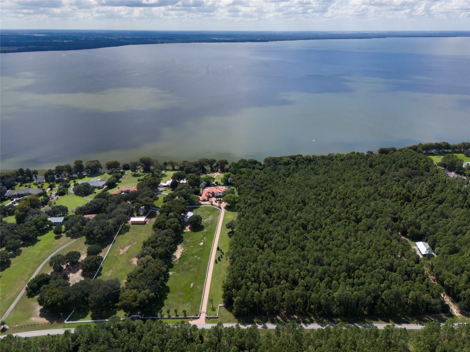 LAKE HARRIS HIGHLANDS SUB - Residential