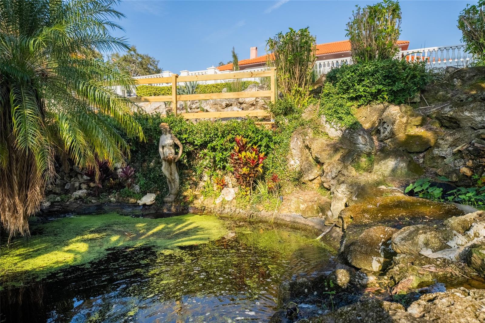 LAKE HARRIS HIGHLANDS SUB - Residential