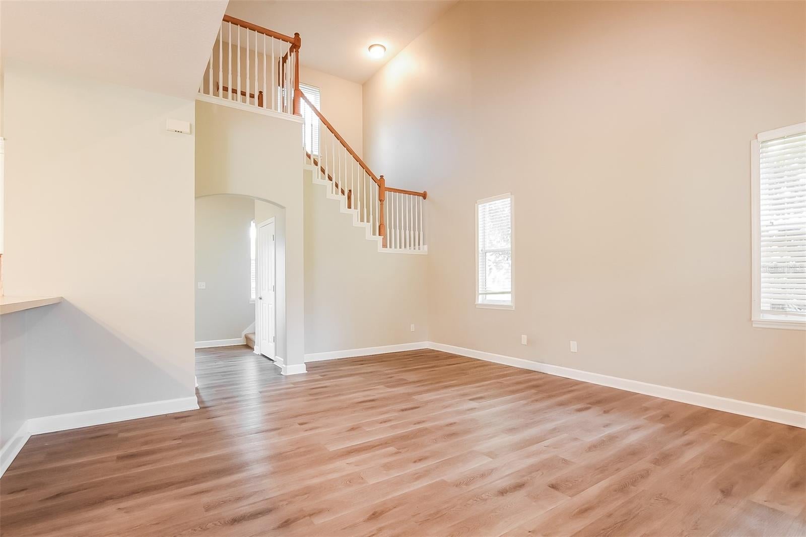 1055 GOLF POINT LOOP