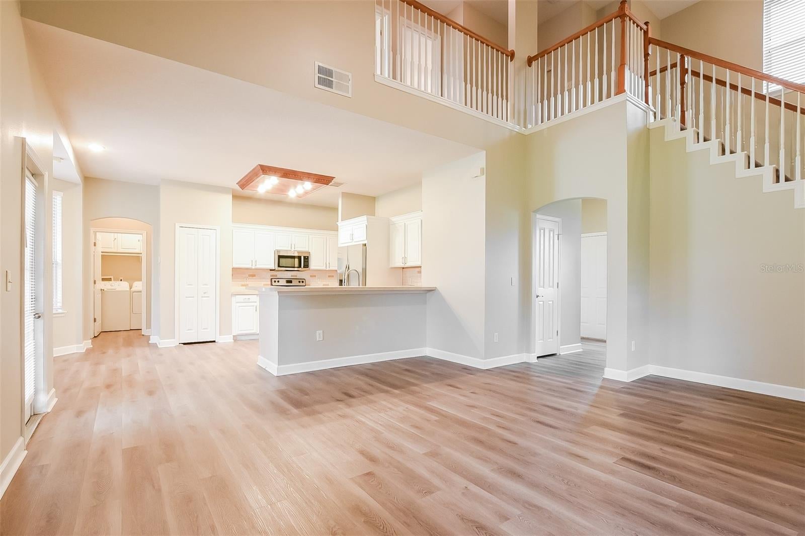 1055 GOLF POINT LOOP