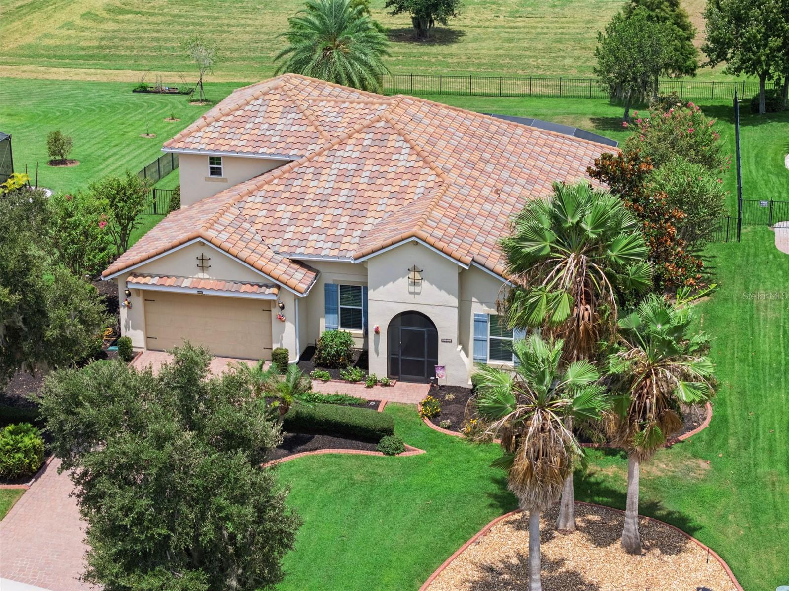 1511 GATEWAY LANE