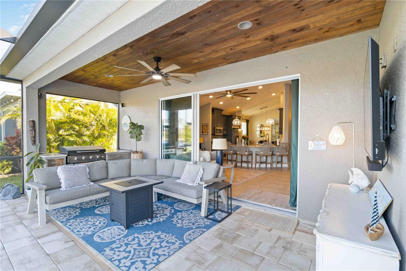 ARBOR LAKES ON PALMER RANCH - Residential