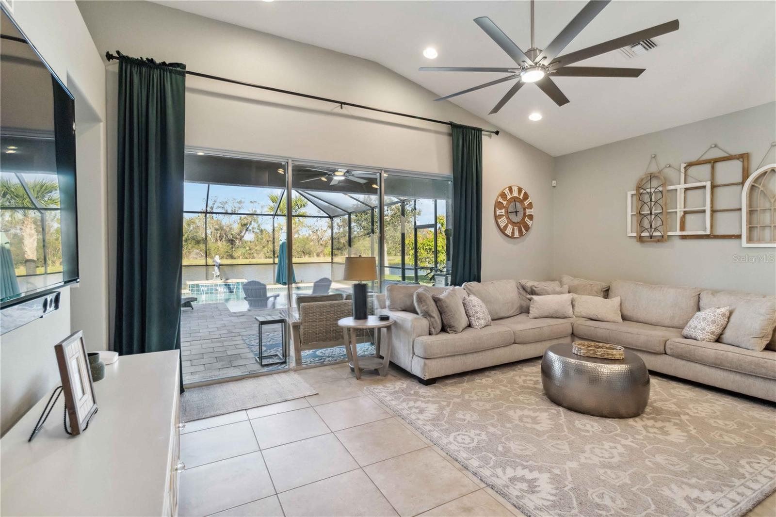 ARBOR LAKES ON PALMER RANCH - Residential