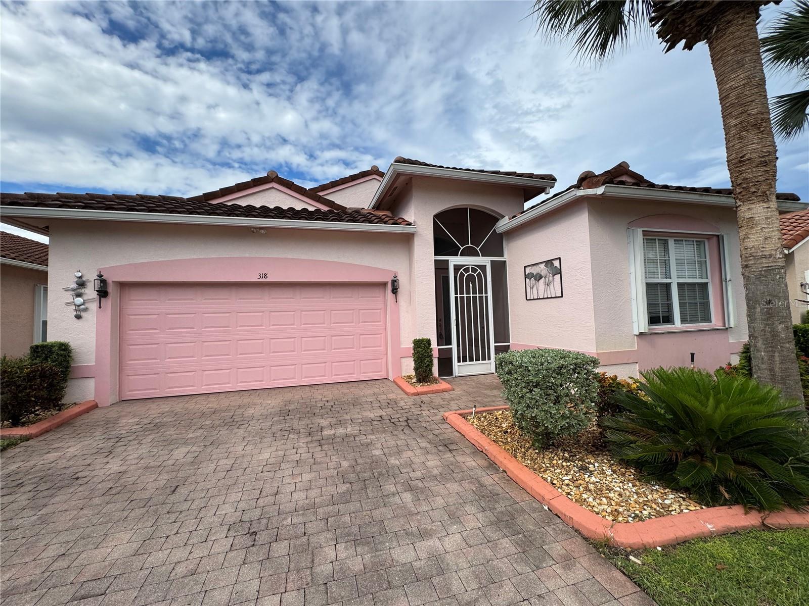 318 NW SHOREVIEW DRIVE
