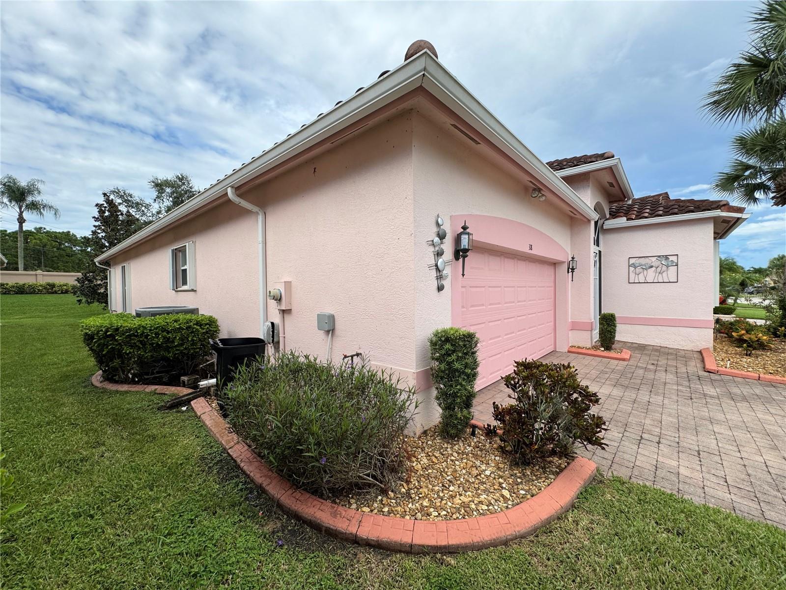 318 NW SHOREVIEW DRIVE