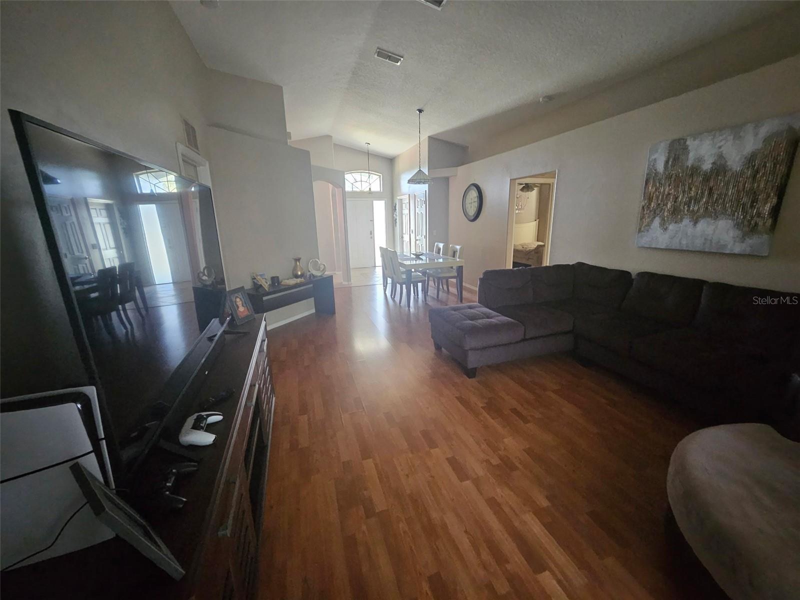 11130 PINEWOOD COVE LANE