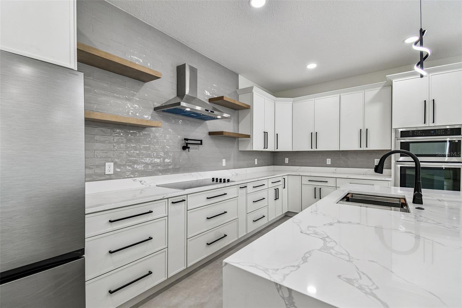 MAC FARLANE PARK - Residential