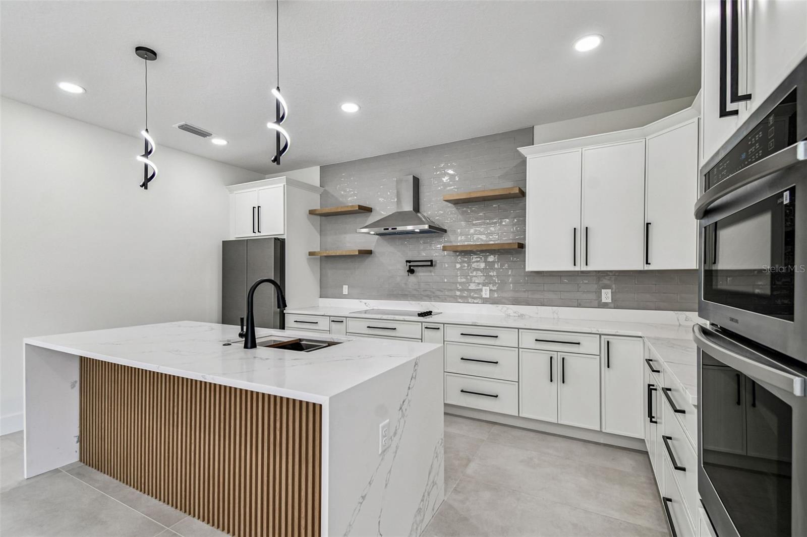 MAC FARLANE PARK - Residential