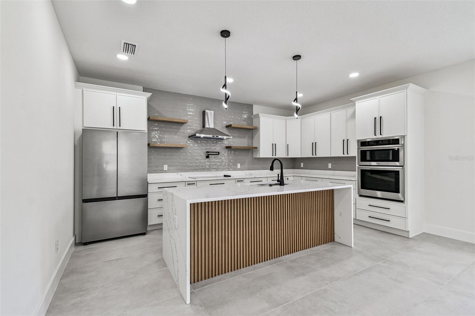 MAC FARLANE PARK - Residential