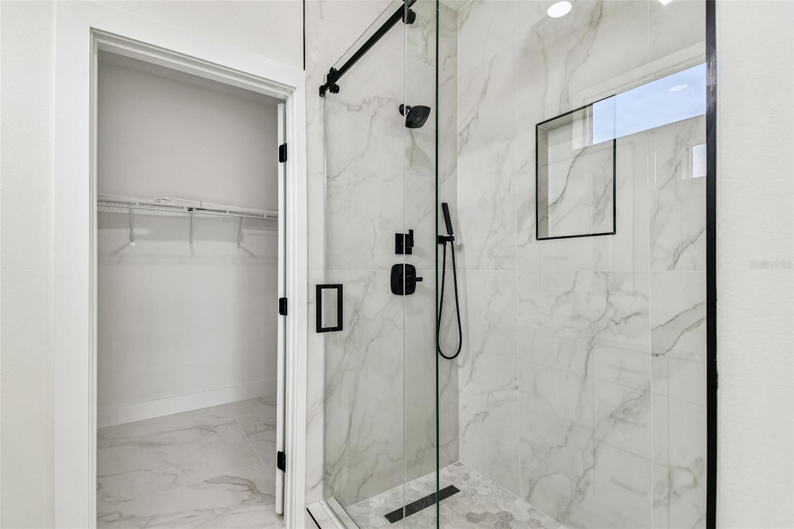 MAC FARLANE PARK - Residential