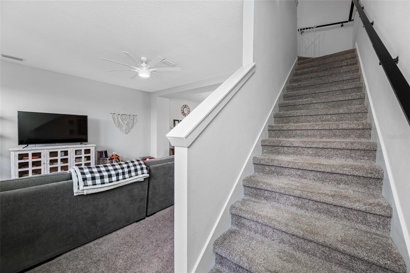 UPTOWN KENWOOD TOWNHOMES - Residential