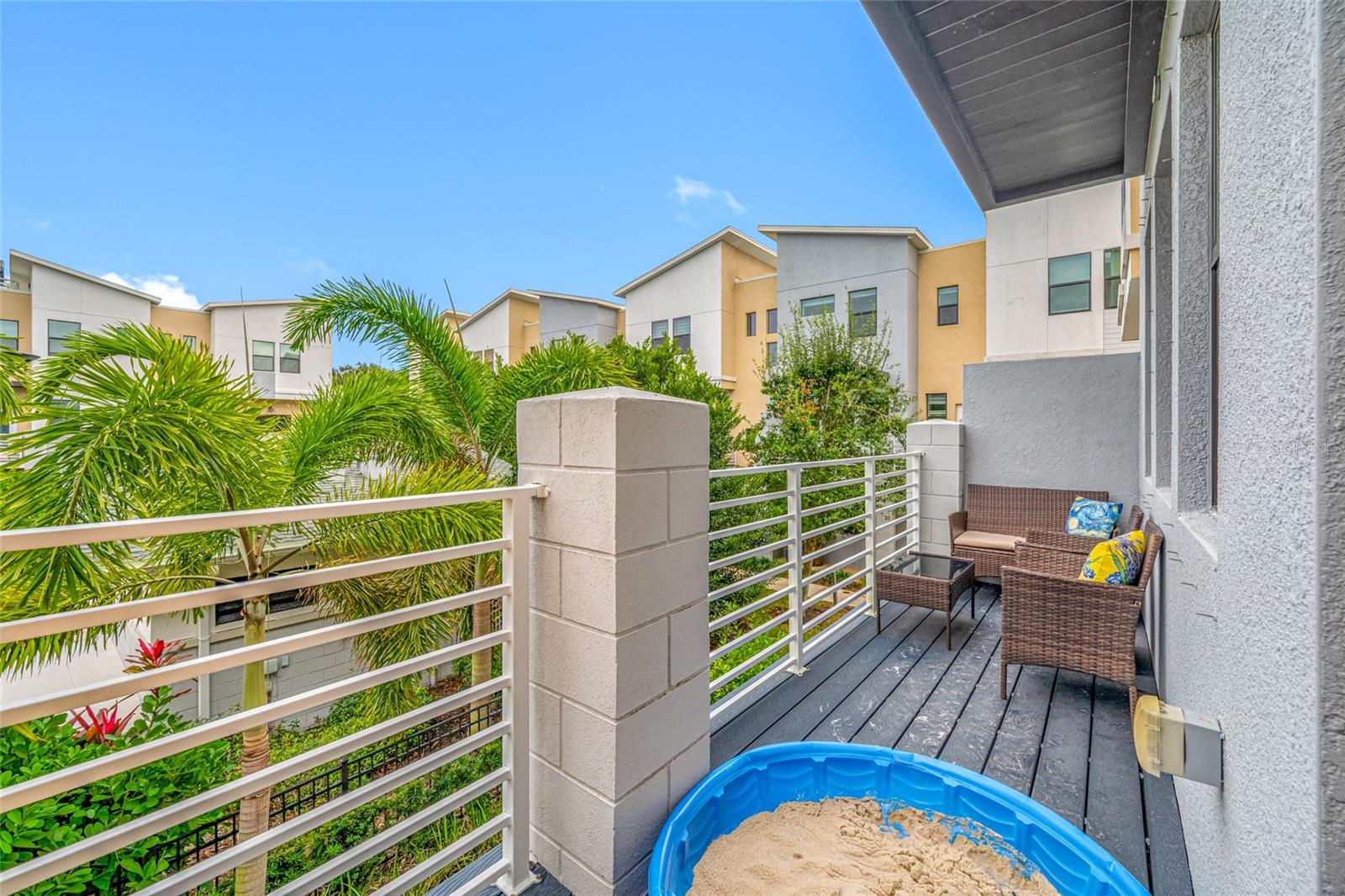 UPTOWN KENWOOD TOWNHOMES - Residential