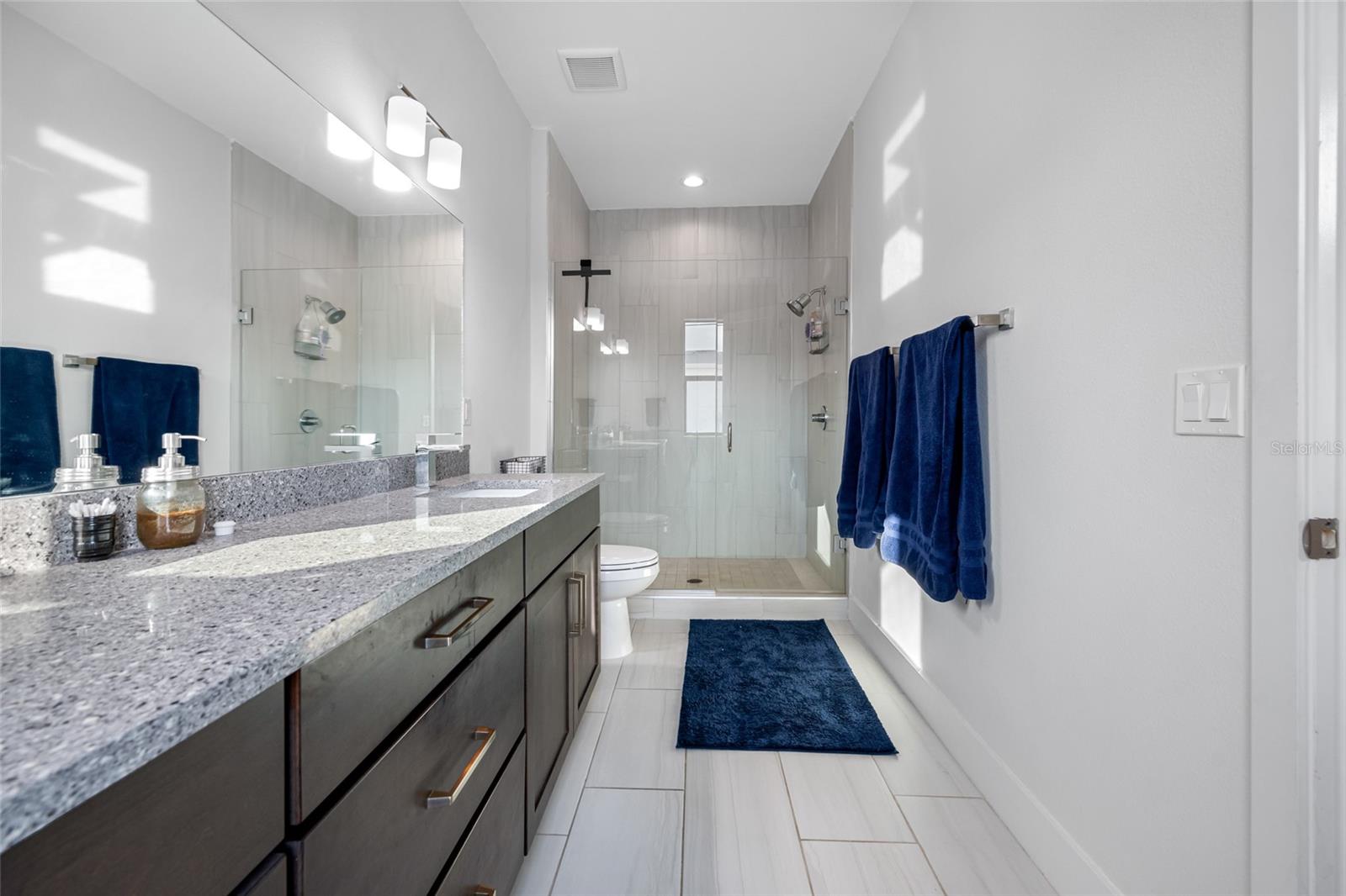 UPTOWN KENWOOD TOWNHOMES - Residential