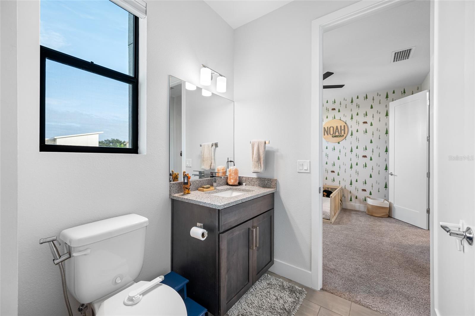 UPTOWN KENWOOD TOWNHOMES - Residential