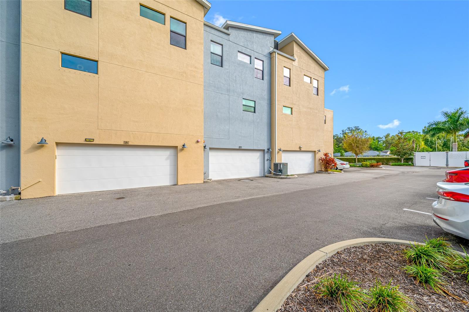 UPTOWN KENWOOD TOWNHOMES - Residential