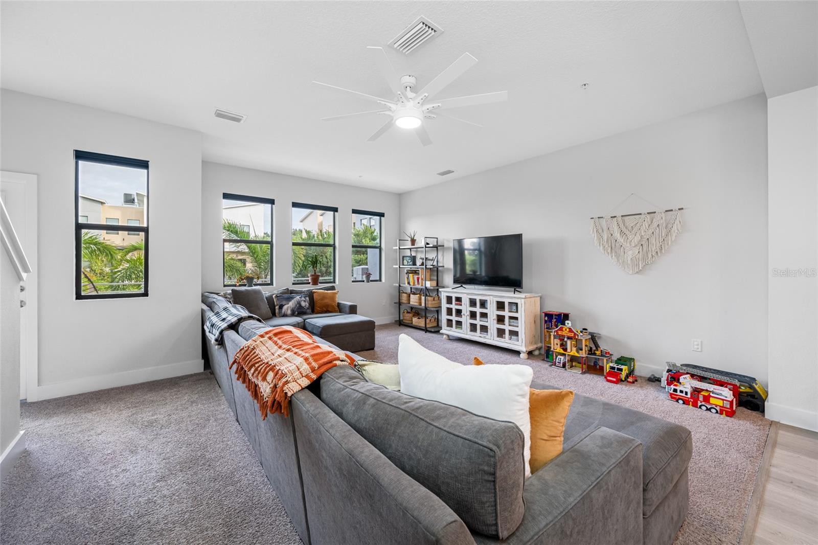 UPTOWN KENWOOD TOWNHOMES - Residential