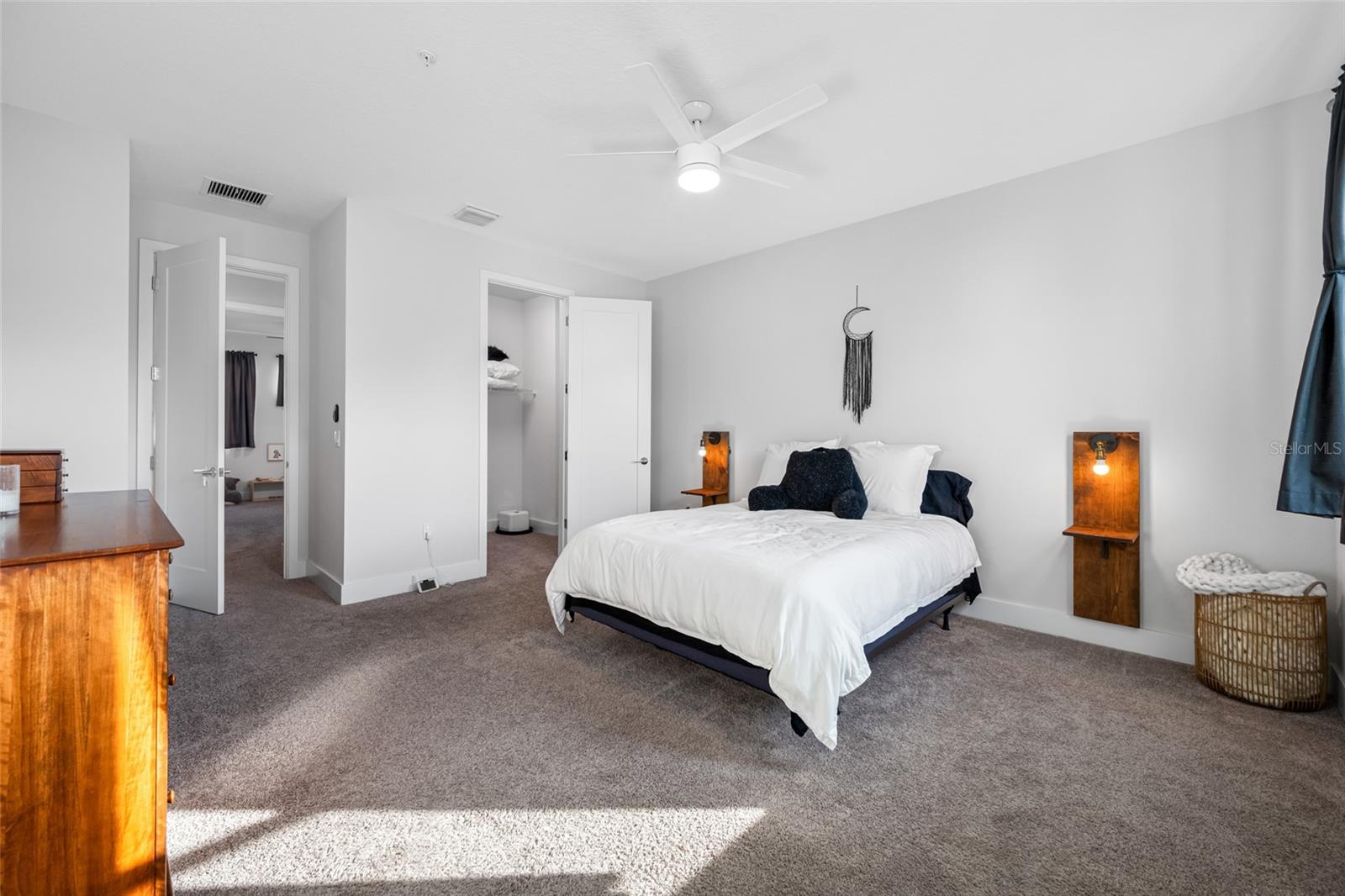 UPTOWN KENWOOD TOWNHOMES - Residential