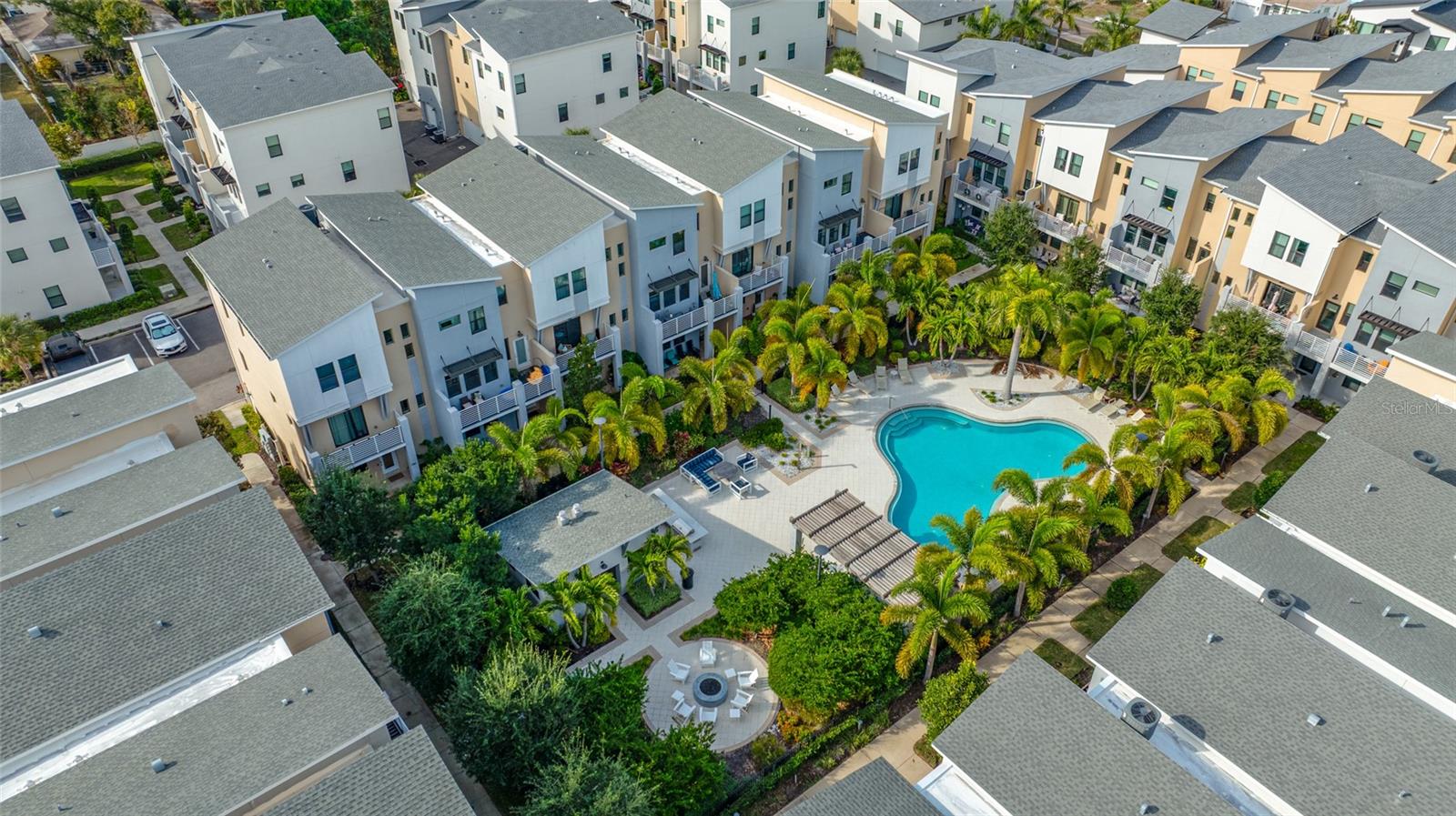 UPTOWN KENWOOD TOWNHOMES - Residential