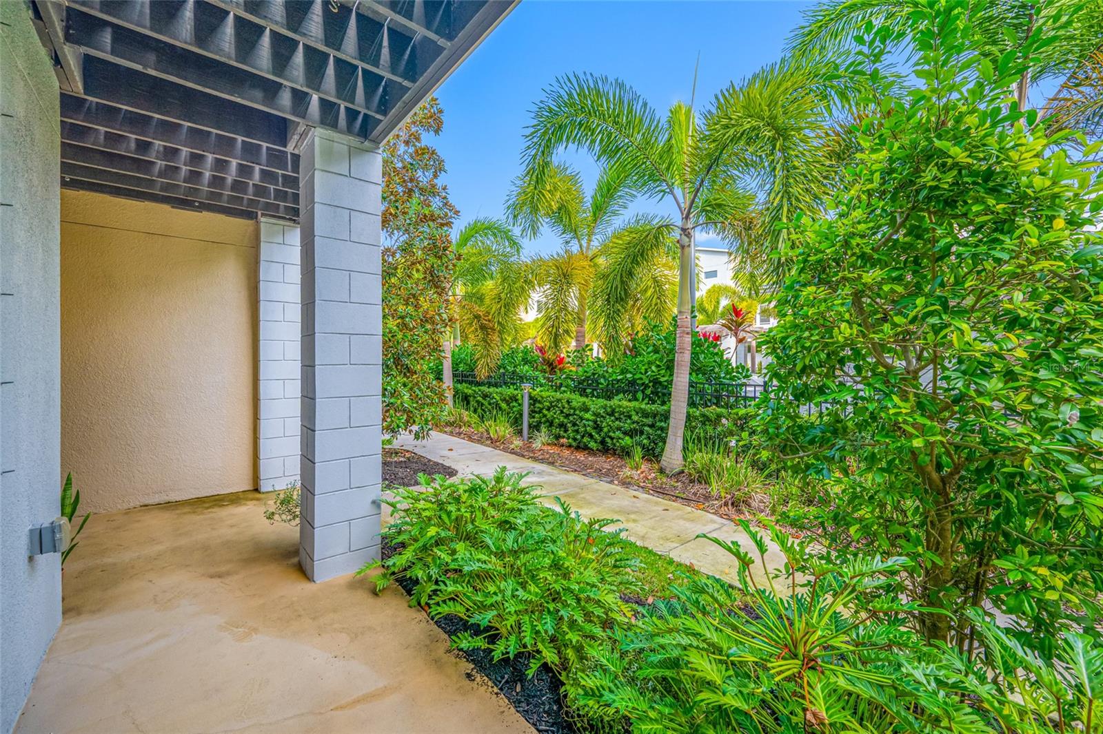 UPTOWN KENWOOD TOWNHOMES - Residential