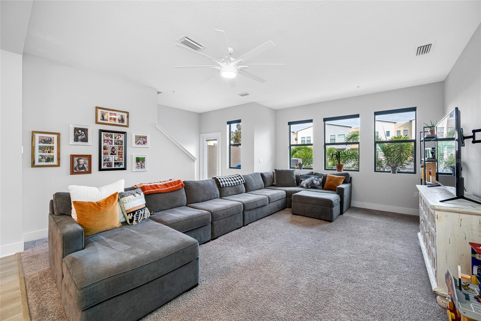 UPTOWN KENWOOD TOWNHOMES - Residential