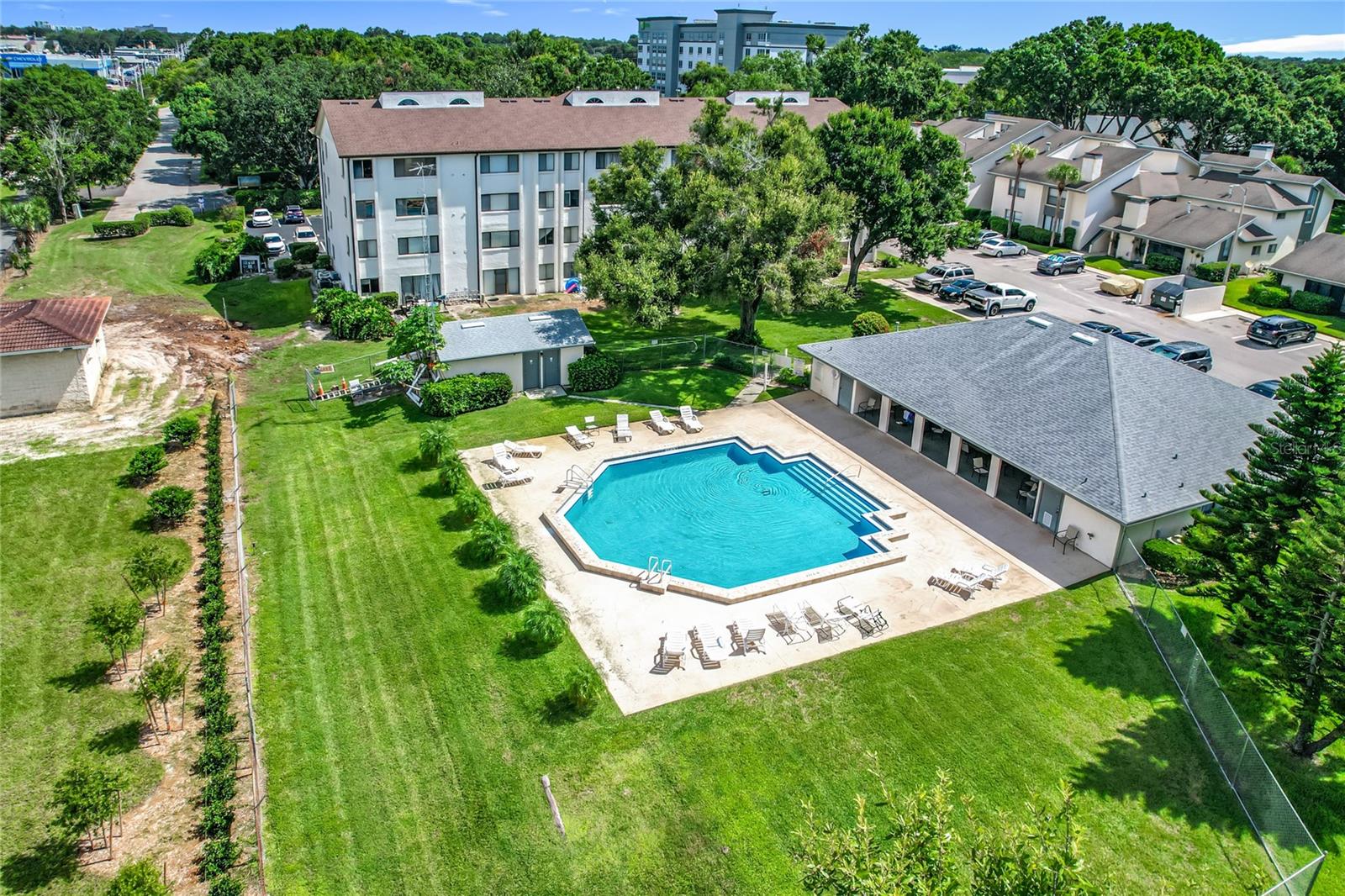 PARK LAKE #2 - Residential