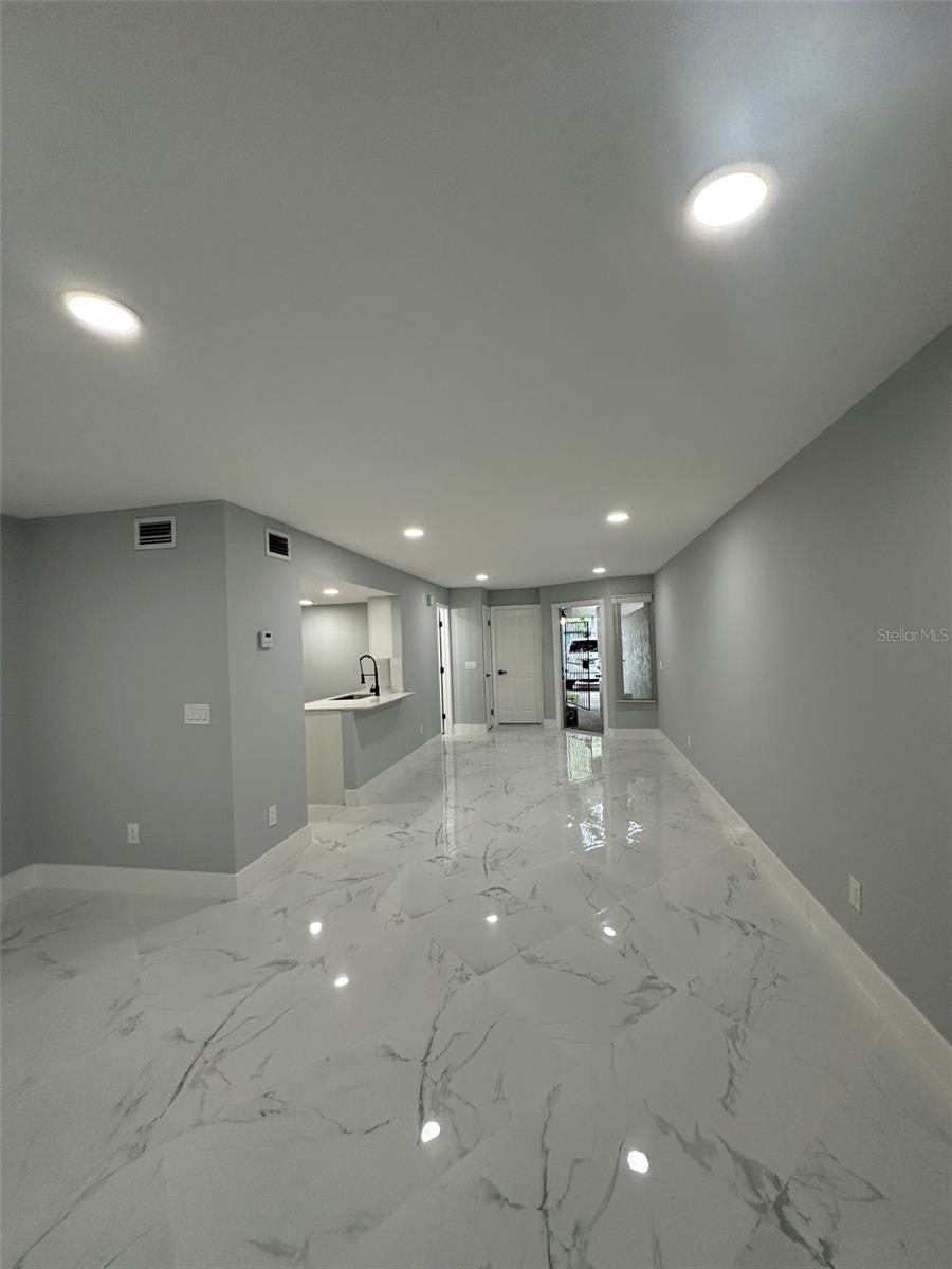 WHISPERING  PINES - Residential