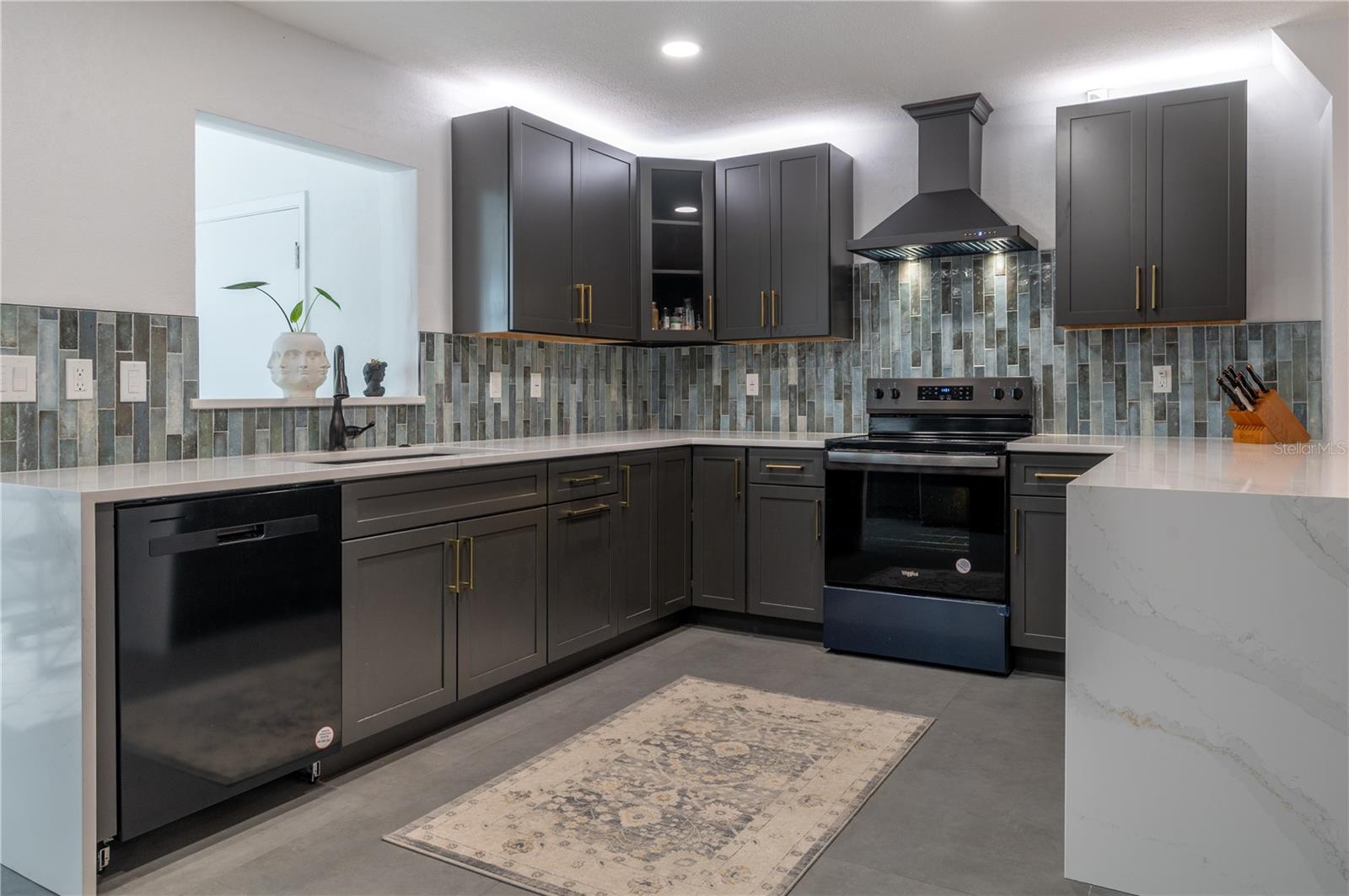 EDEN ISLE CONDO OF ST PETERSBURG - Residential Lease