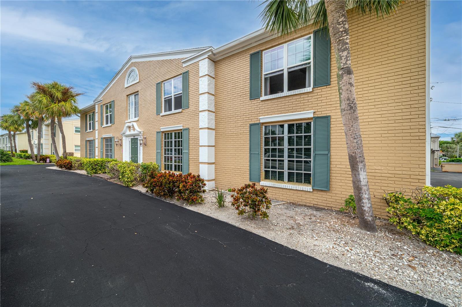 EDEN ISLE CONDO OF ST PETERSBURG - Residential Lease