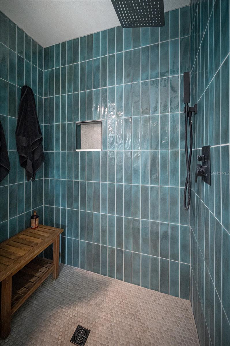 EDEN ISLE CONDO OF ST PETERSBURG - Residential Lease