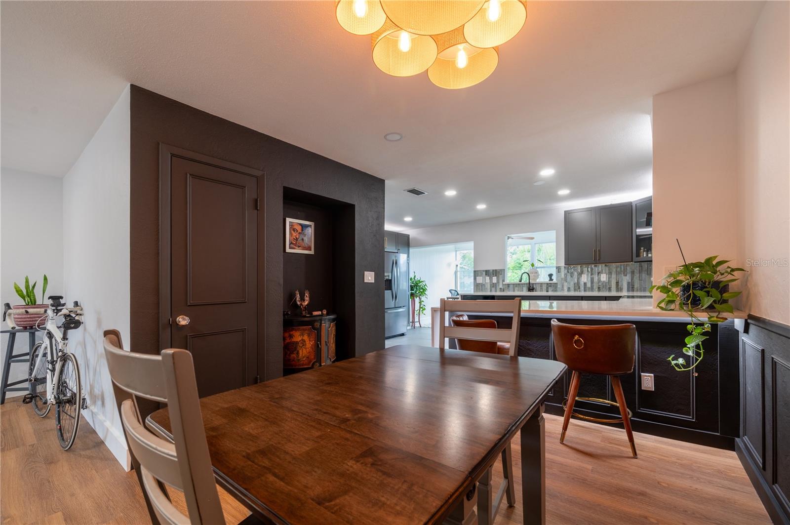 EDEN ISLE CONDO OF ST PETERSBURG - Residential Lease