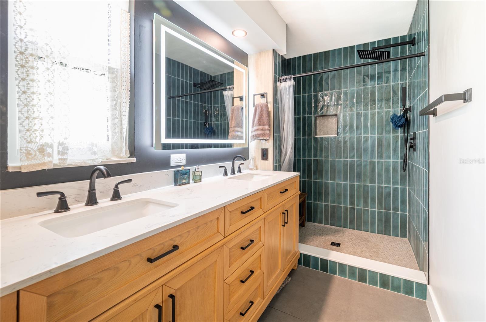 EDEN ISLE CONDO OF ST PETERSBURG - Residential Lease